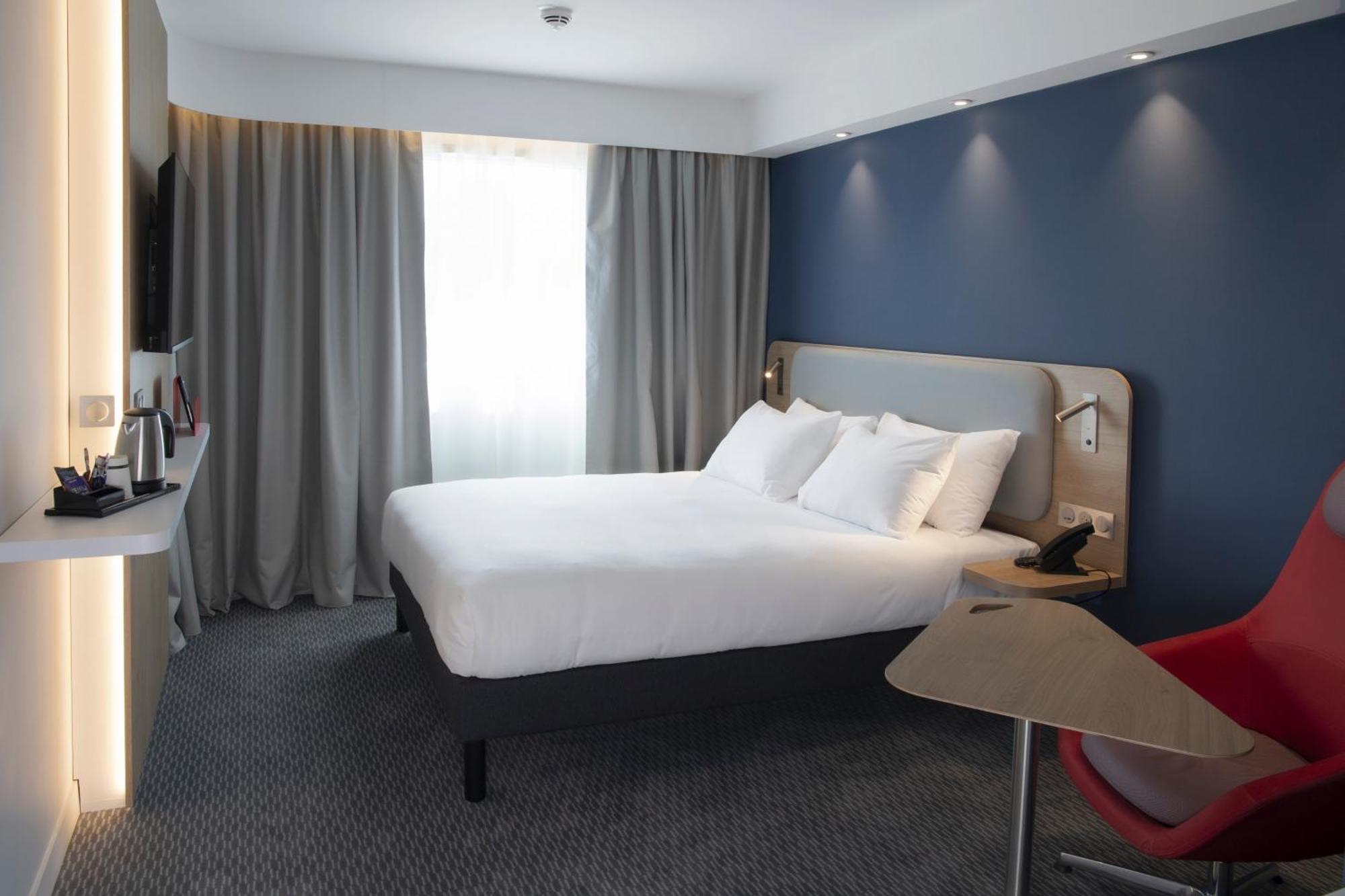Holiday Inn Express Caen Epron By Ihg Екстериор снимка