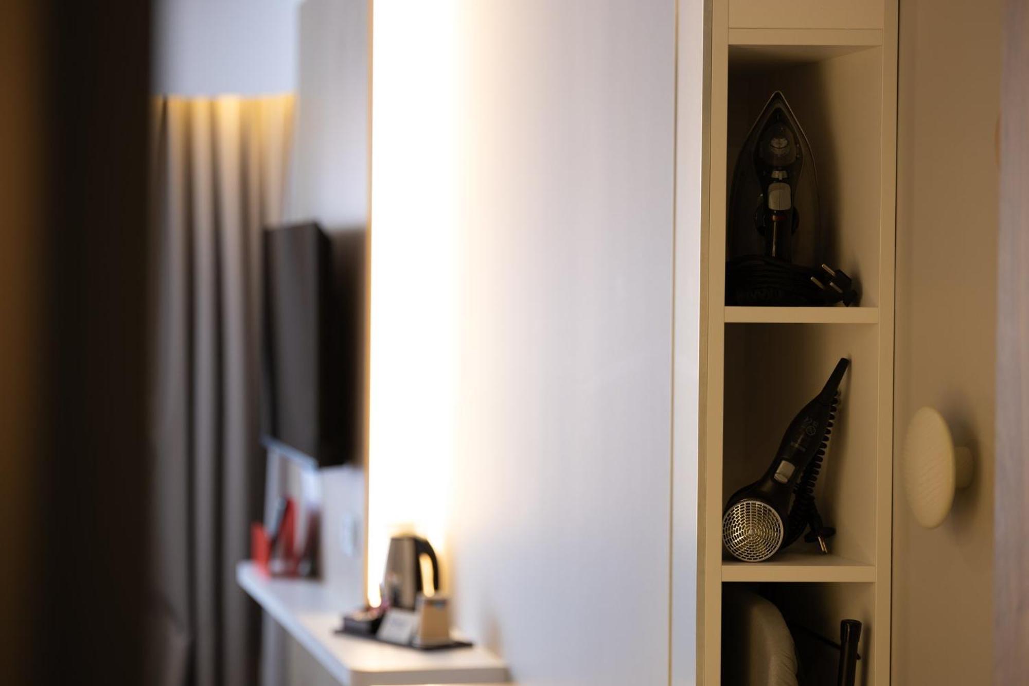 Holiday Inn Express Caen Epron By Ihg Екстериор снимка