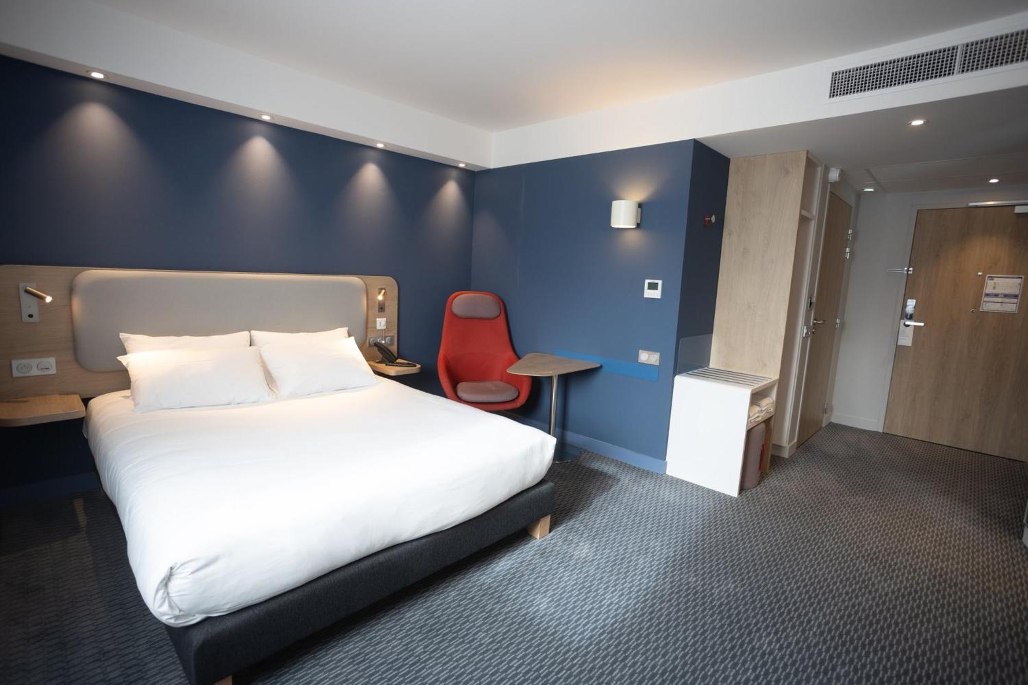 Holiday Inn Express Caen Epron By Ihg Екстериор снимка