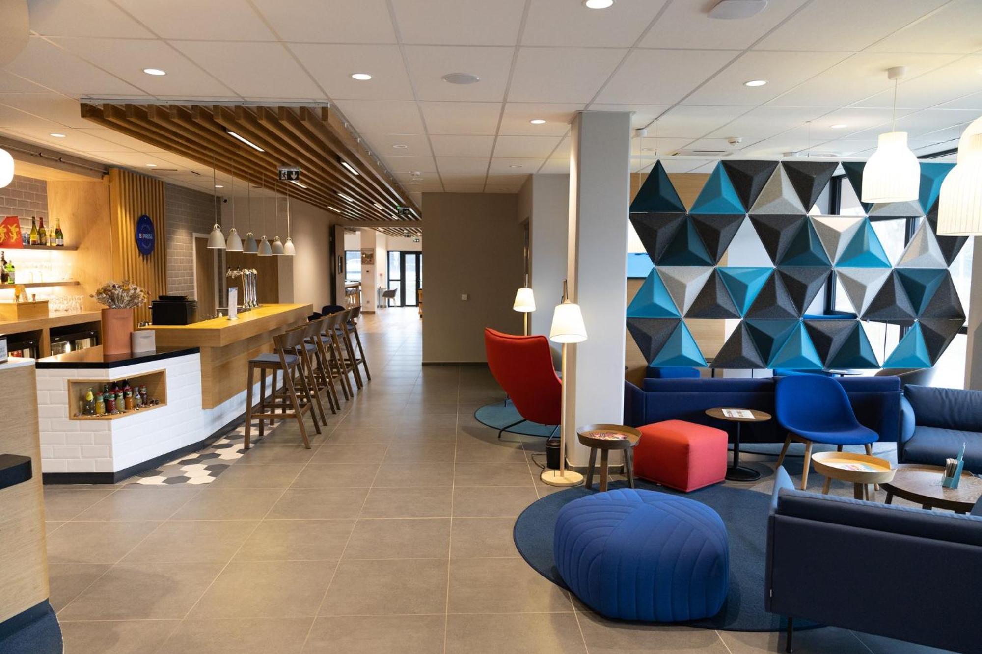 Holiday Inn Express Caen Epron By Ihg Екстериор снимка