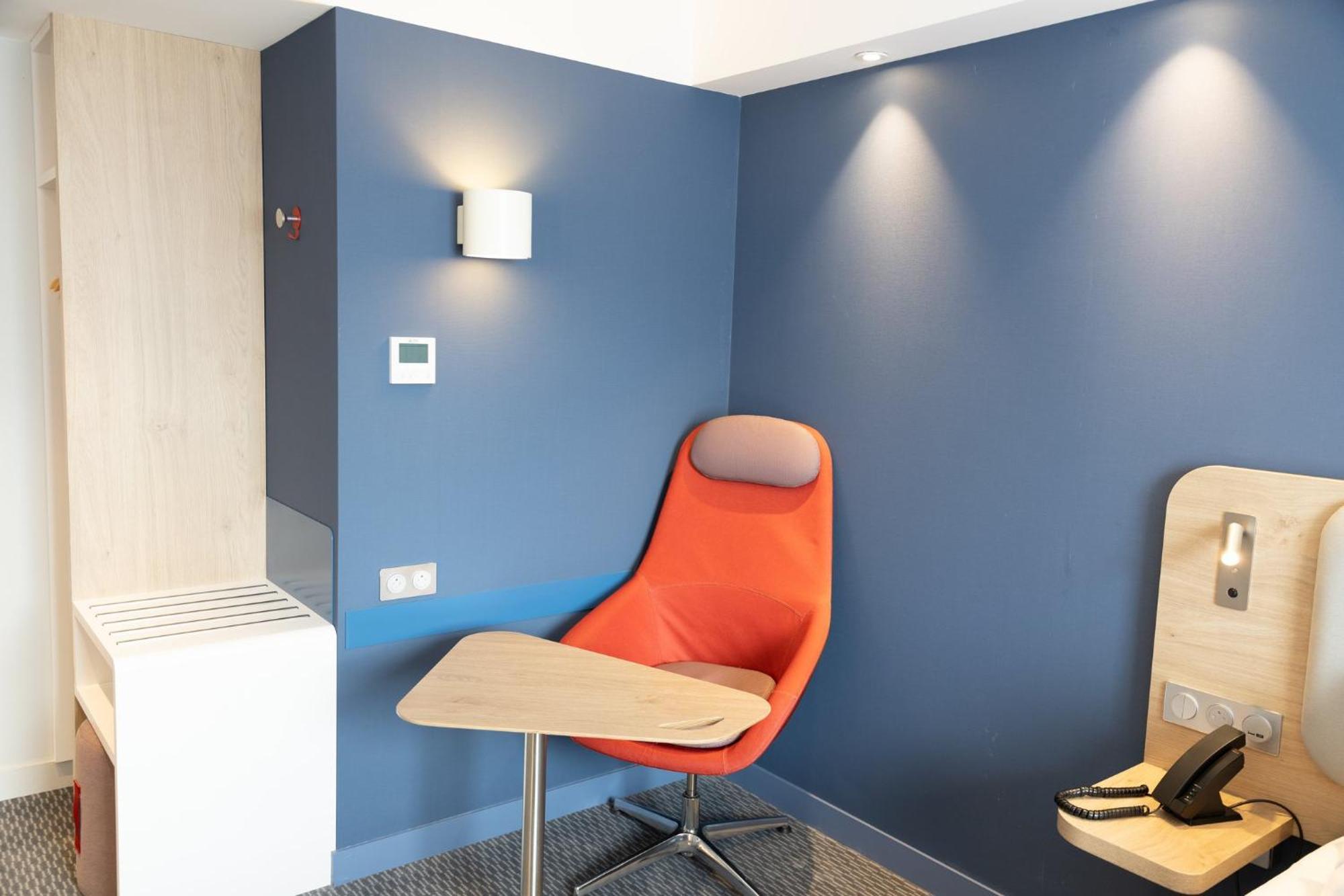Holiday Inn Express Caen Epron By Ihg Екстериор снимка