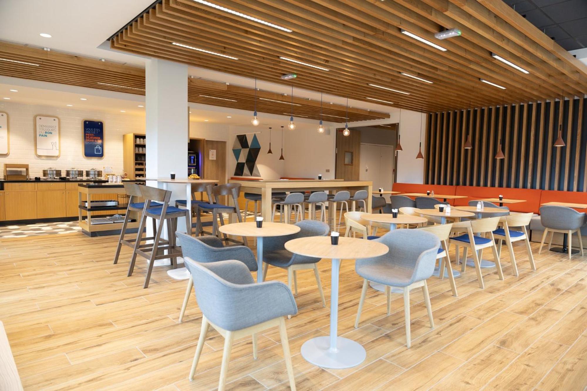 Holiday Inn Express Caen Epron By Ihg Екстериор снимка