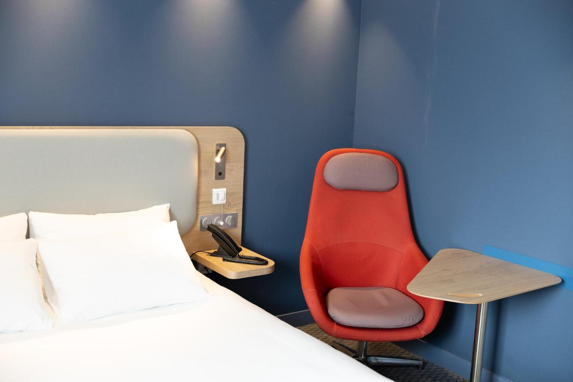 Holiday Inn Express Caen Epron By Ihg Екстериор снимка