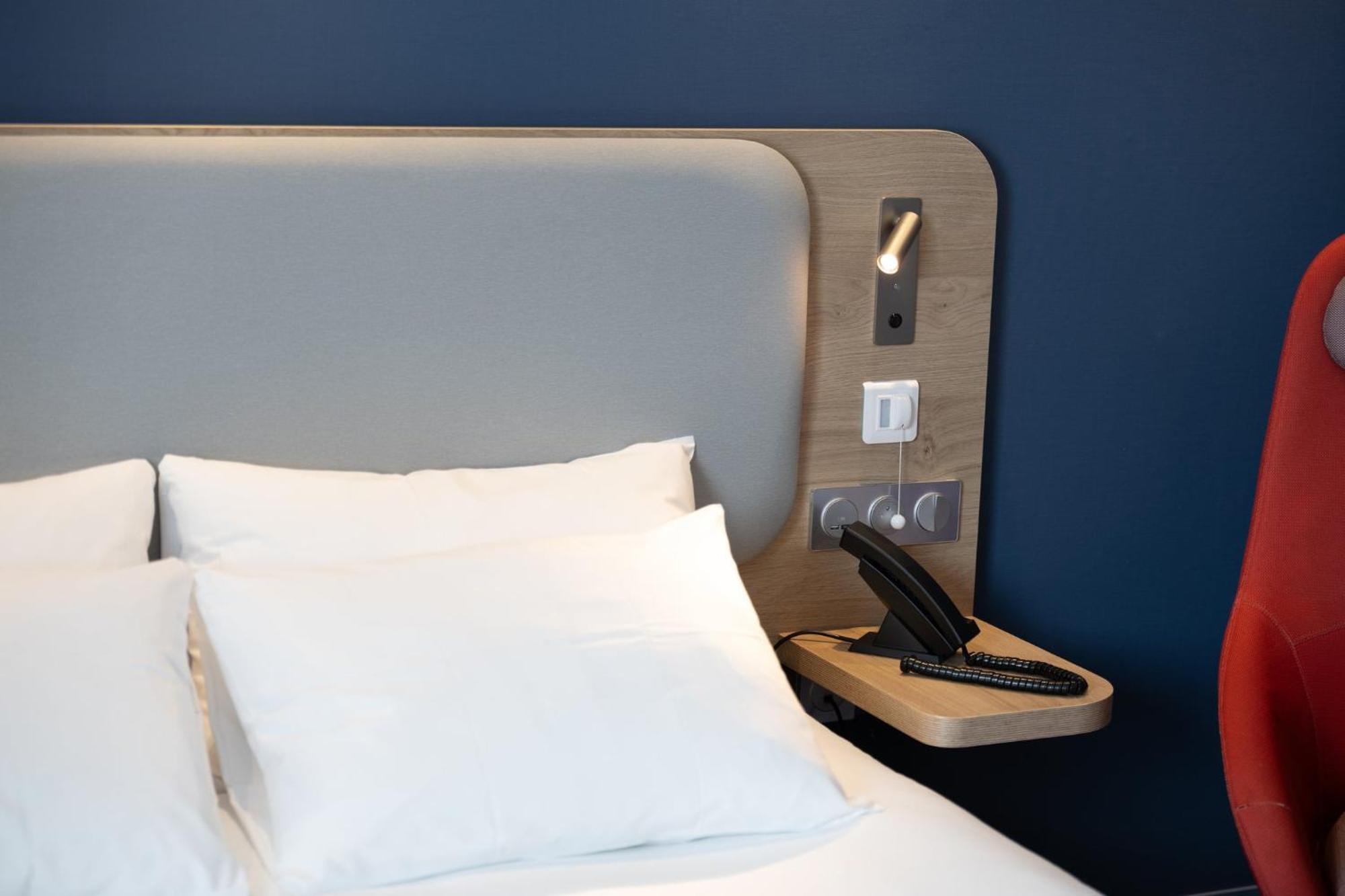 Holiday Inn Express Caen Epron By Ihg Екстериор снимка