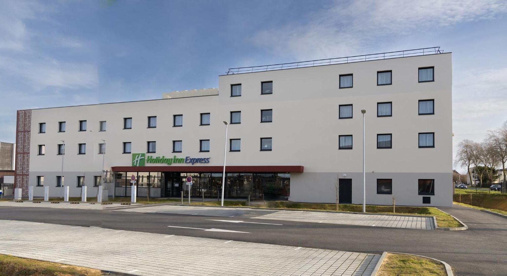 Holiday Inn Express Caen Epron By Ihg Екстериор снимка