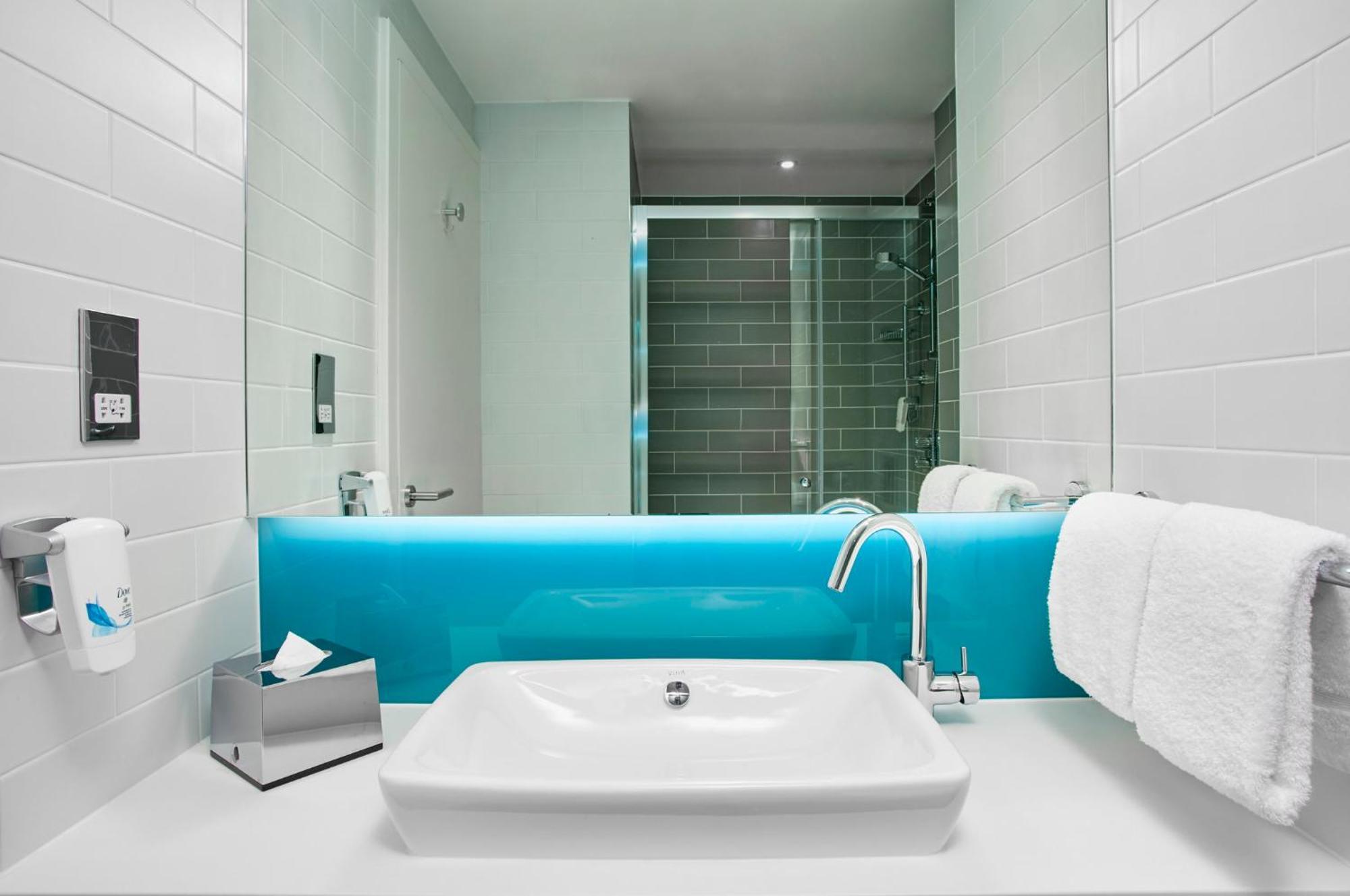 Holiday Inn Express Caen Epron By Ihg Екстериор снимка
